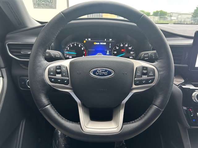 Certified 2021 Ford Explorer Limited w/ Equipment Group 301A RWD image 17