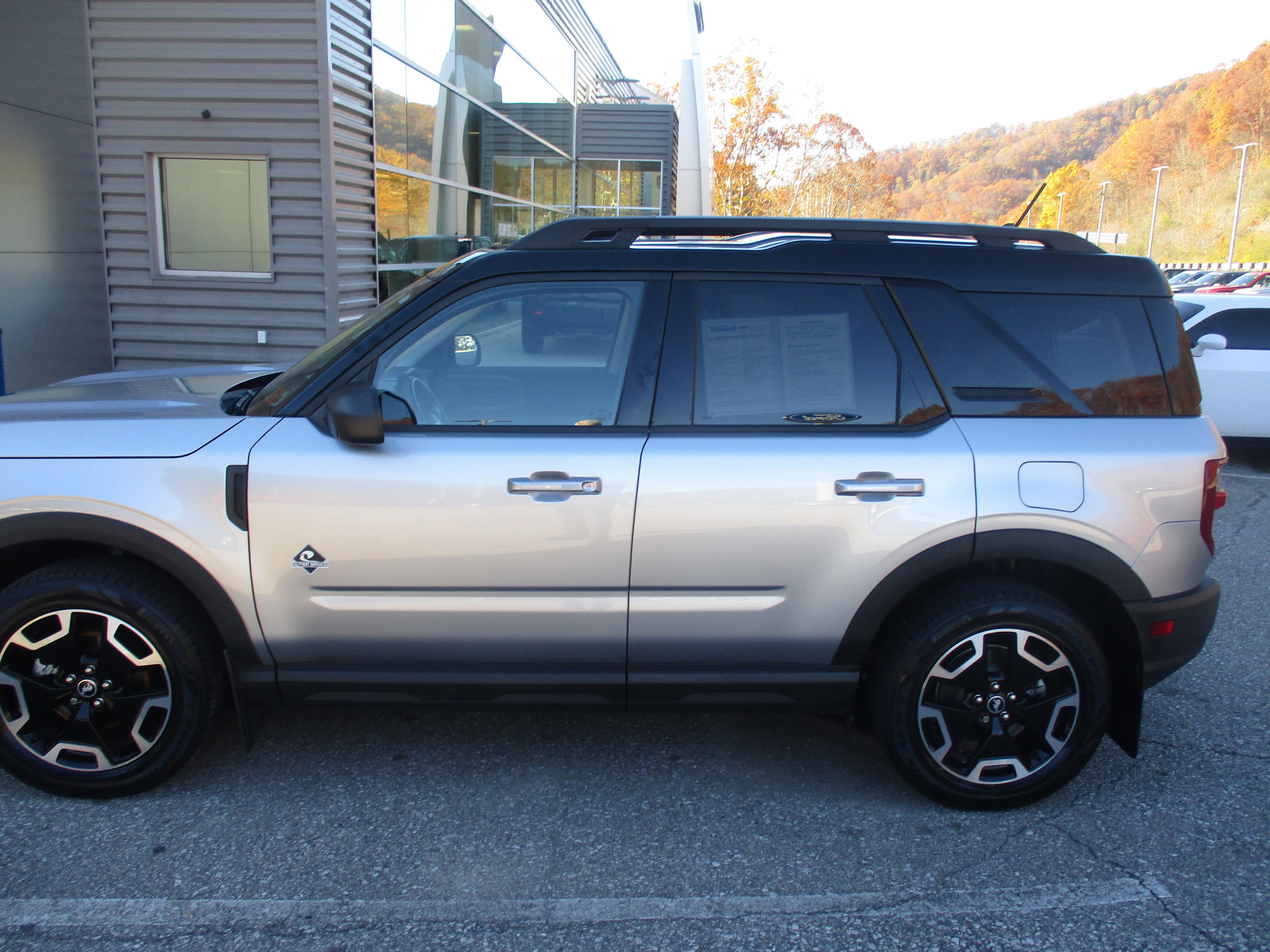 Certified 2022 Ford Bronco Sport Outer Banks w/ Tech Package image 2