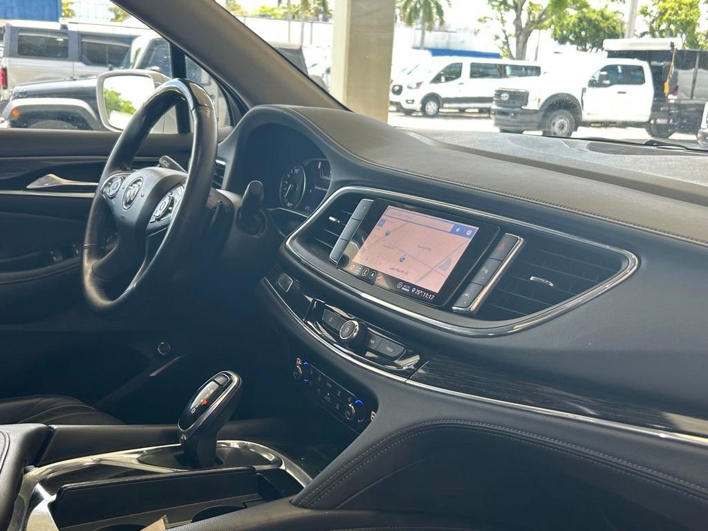 Used 2020 Buick Enclave Avenir w/ Avenir Technology Package FWD image 26
