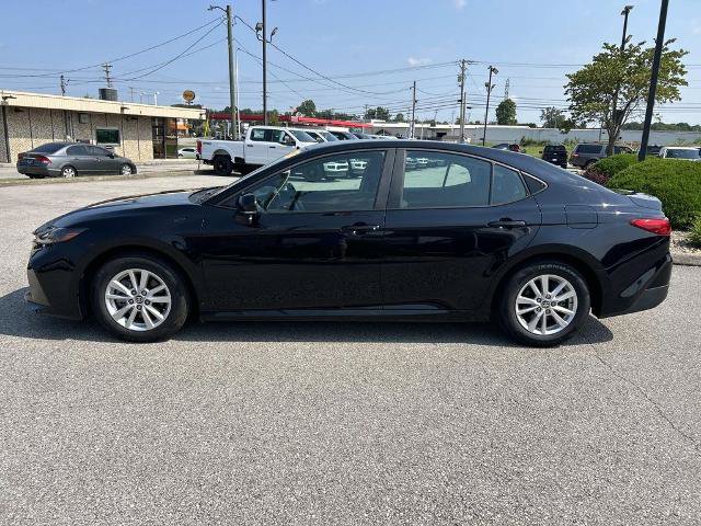 Used 2025 Toyota Camry LE w/ Convenience Package FWD image 7