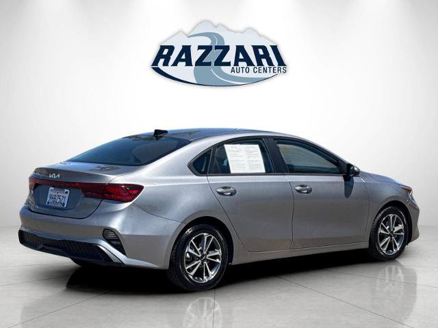 Used 2023 Kia Forte LXS FWD image 3