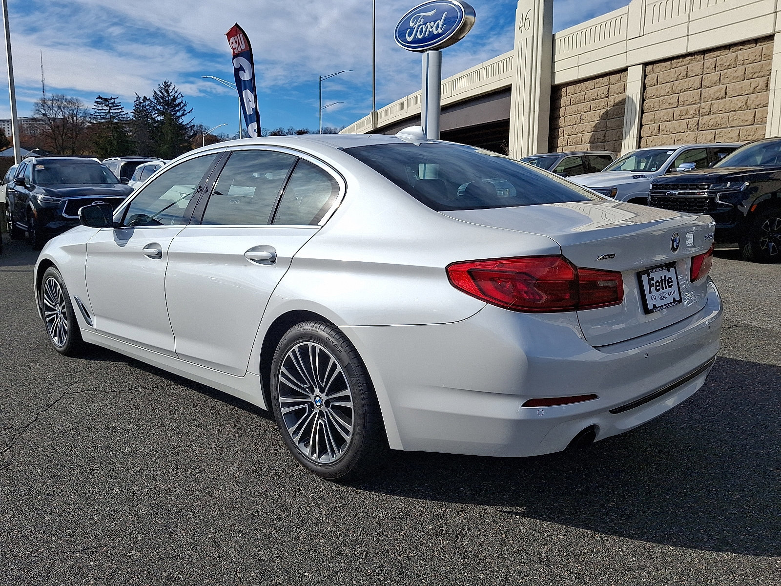 Used 2019 BMW 530i xDrive w/ Convenience Package image 4
