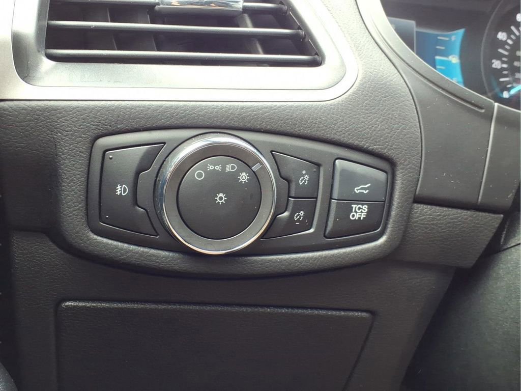 Certified 2023 Ford Edge ST-Line image 30