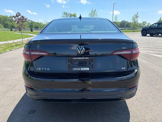 Used 2024 Volkswagen Jetta SE FWD image 8
