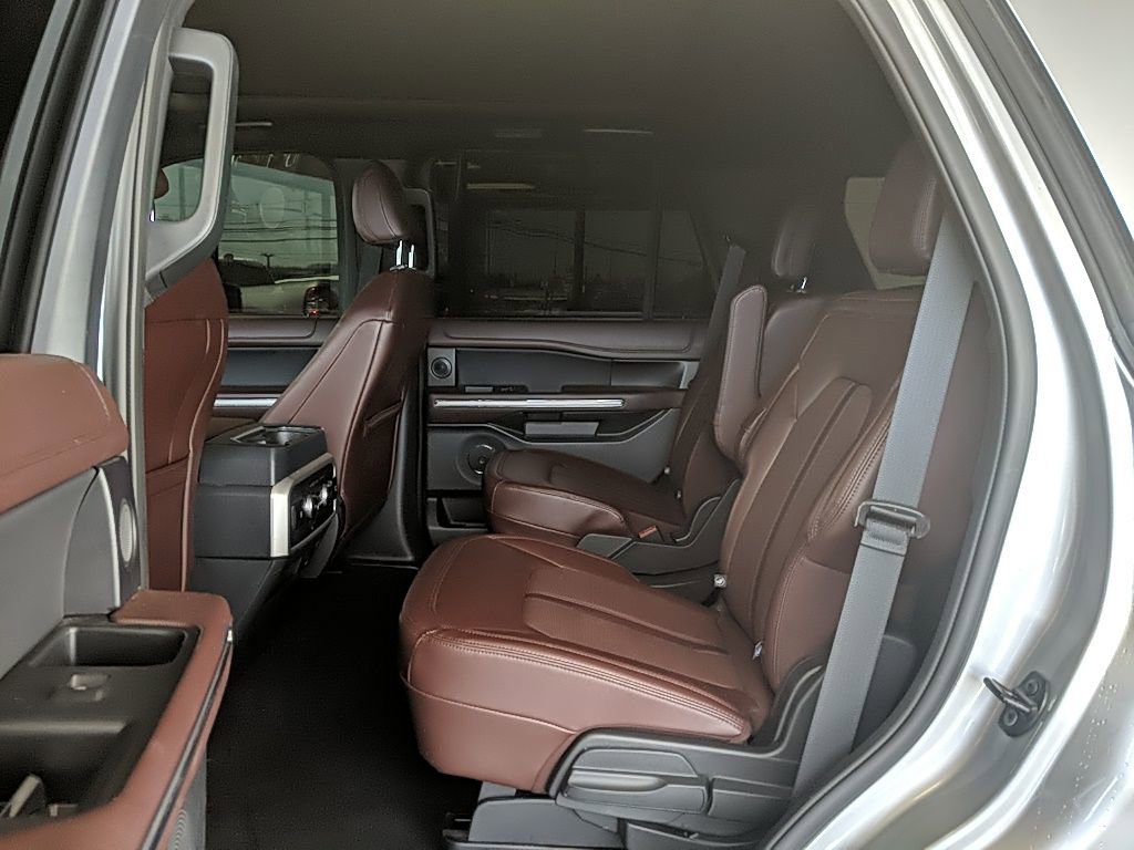 Certified 2023 Ford Expedition Limited image 14