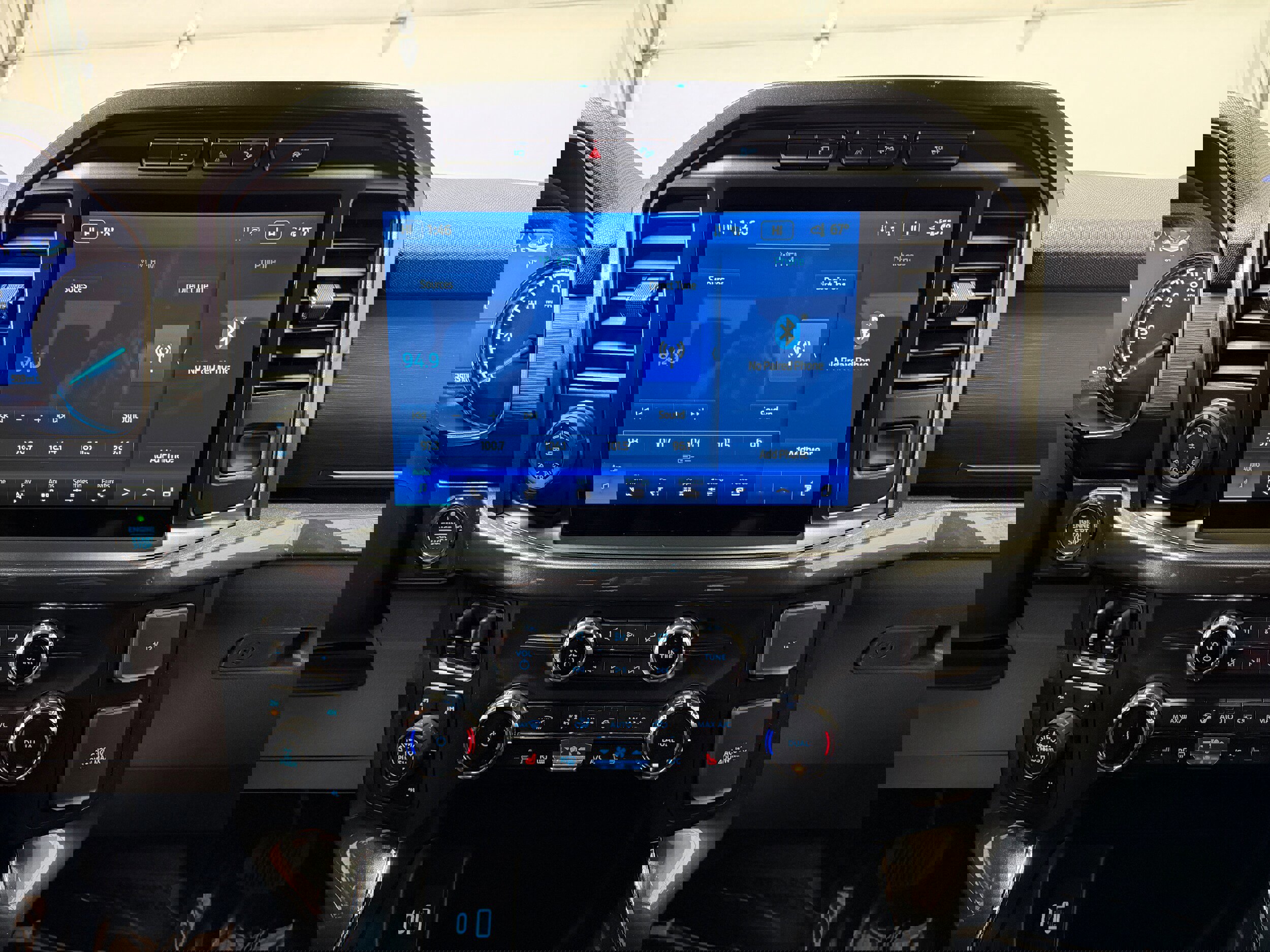 Certified 2022 Ford F150 XLT w/ Equipment Group 302A High image 24