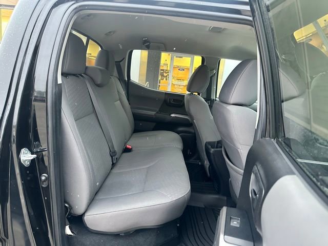 Used 2022 Toyota Tacoma SR5 image 32