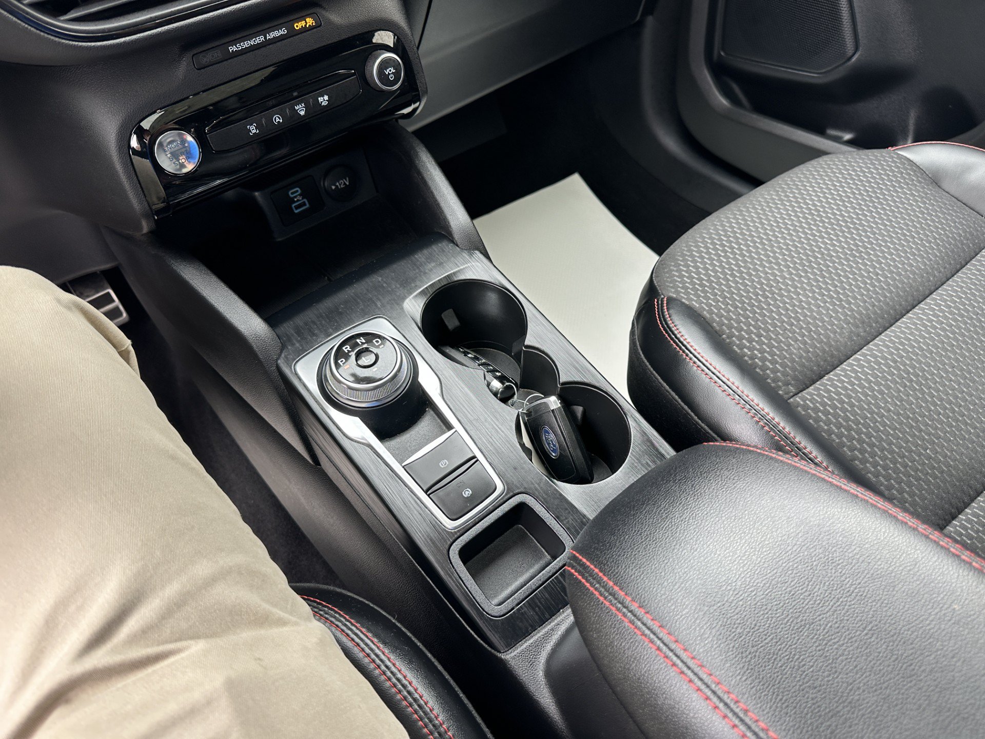 Certified 2023 Ford Escape ST-Line AWD/4WD image 13