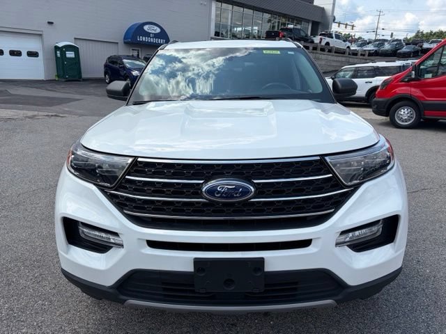 Certified 2022 Ford Explorer XLT w/ Equipment Group 202A AWD/4WD image 8