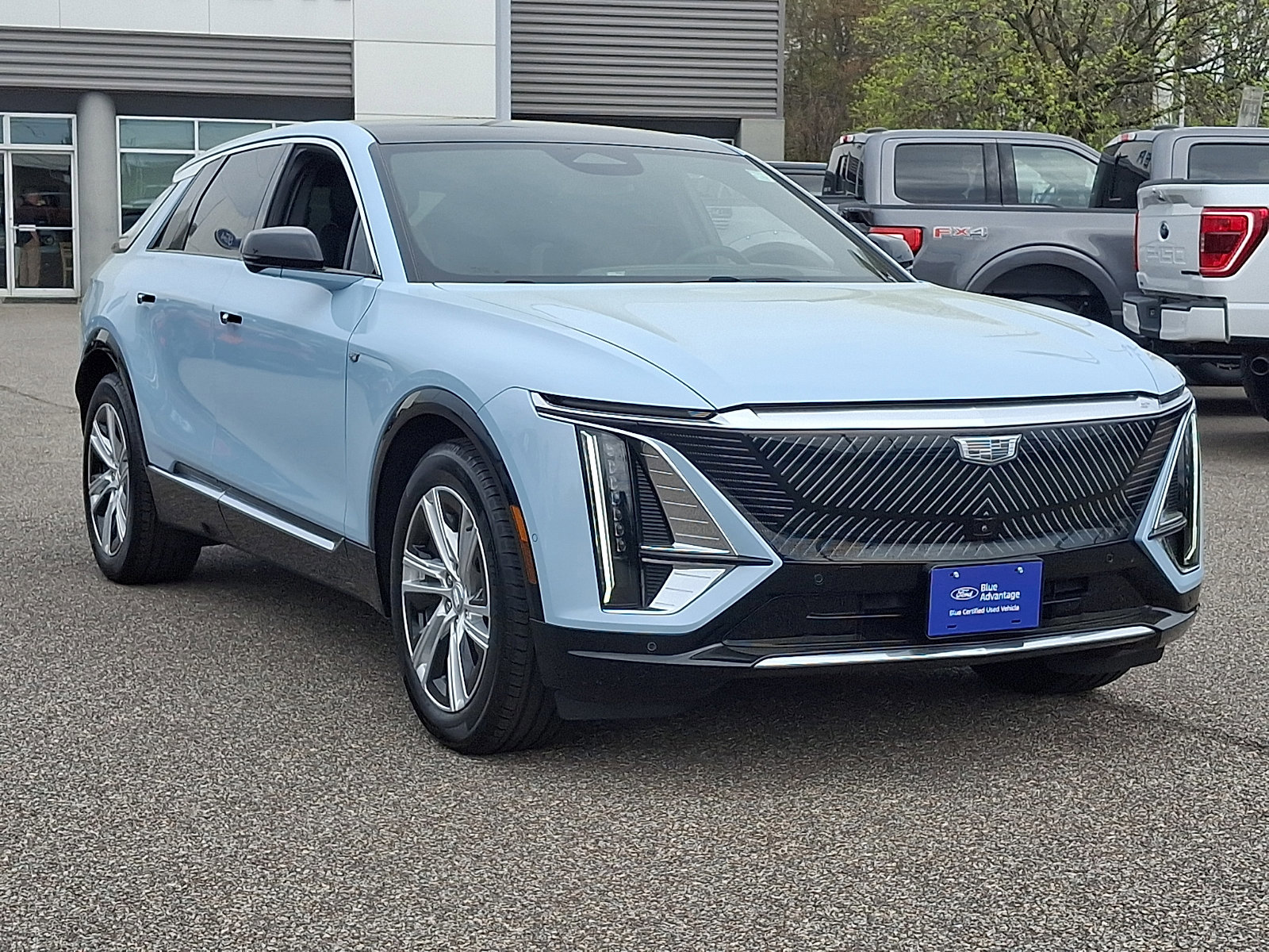 Used 2024 Cadillac Lyriq Tech w/ Driver Assist Package image 10