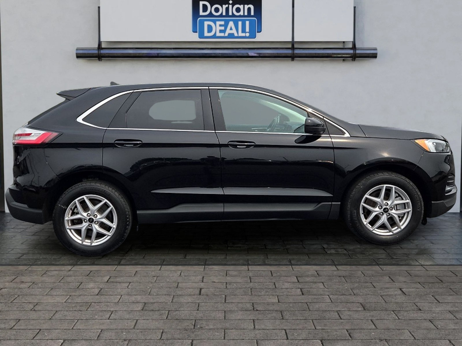 Certified 2023 Ford Edge SEL AWD/4WD image 2