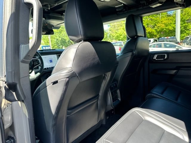 Certified 2025 Ford Bronco Outer Banks w/ Sasquatch Package AWD/4WD image 32