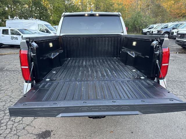 Used 2024 Toyota Tacoma TRD Off-Road image 22