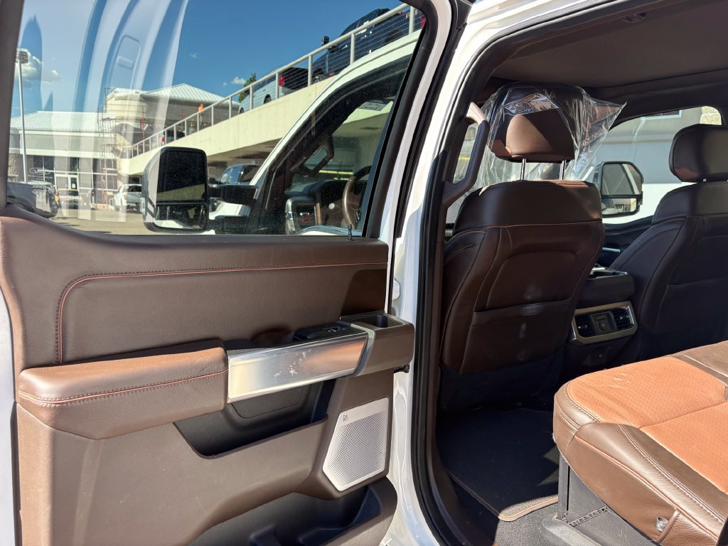 Certified 2025 Ford F250 King Ranch AWD/4WD image 41