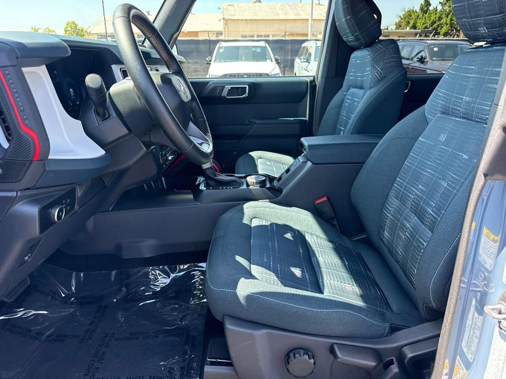 Certified 2025 Ford Bronco Heritage Edition AWD/4WD image 23