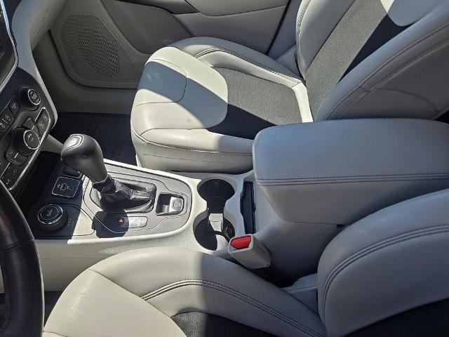 Used 2021 Jeep Cherokee Latitude Plus image 28