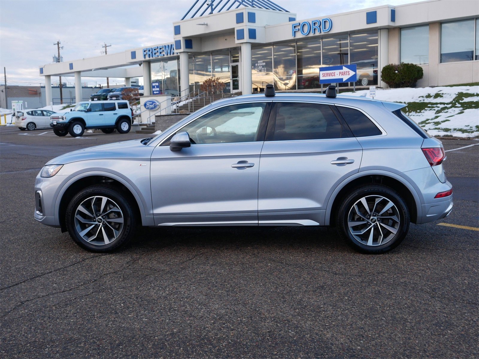 Used 2023 Audi Q5 2.0T Premium Plus image 2