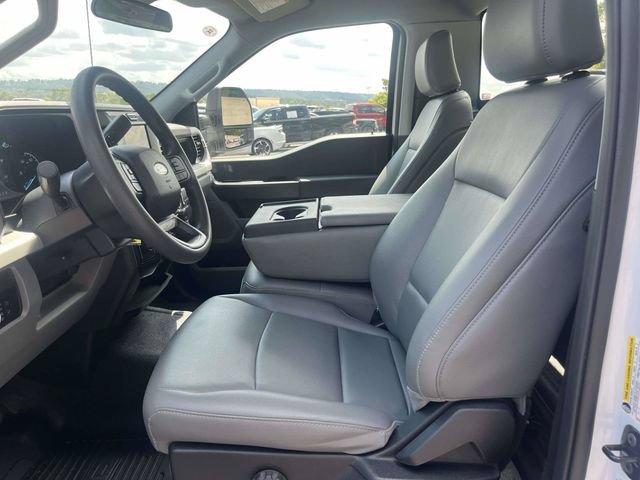 Certified 2026 Ford F250 XL w/ XL Chrome Package RWD image 21