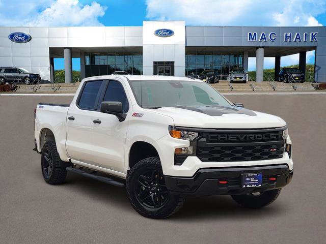 Used 2024 Chevrolet Silverado 1500 Custom Trail Boss AWD/4WD image 1