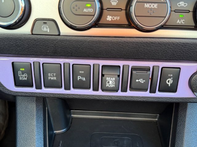 Used 2023 Toyota Tacoma Limited w/ Nightshade Package AWD/4WD image 28