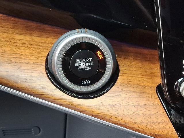 Used 2023 Jeep Grand Wagoneer Series II image 24