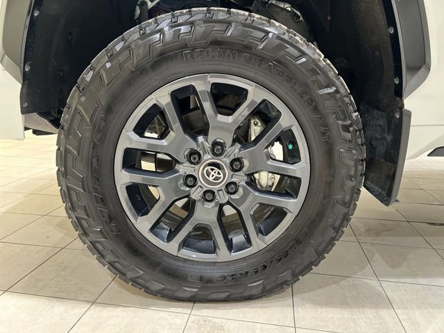 Used 2026 Toyota Tundra Platinum AWD/4WD image 30