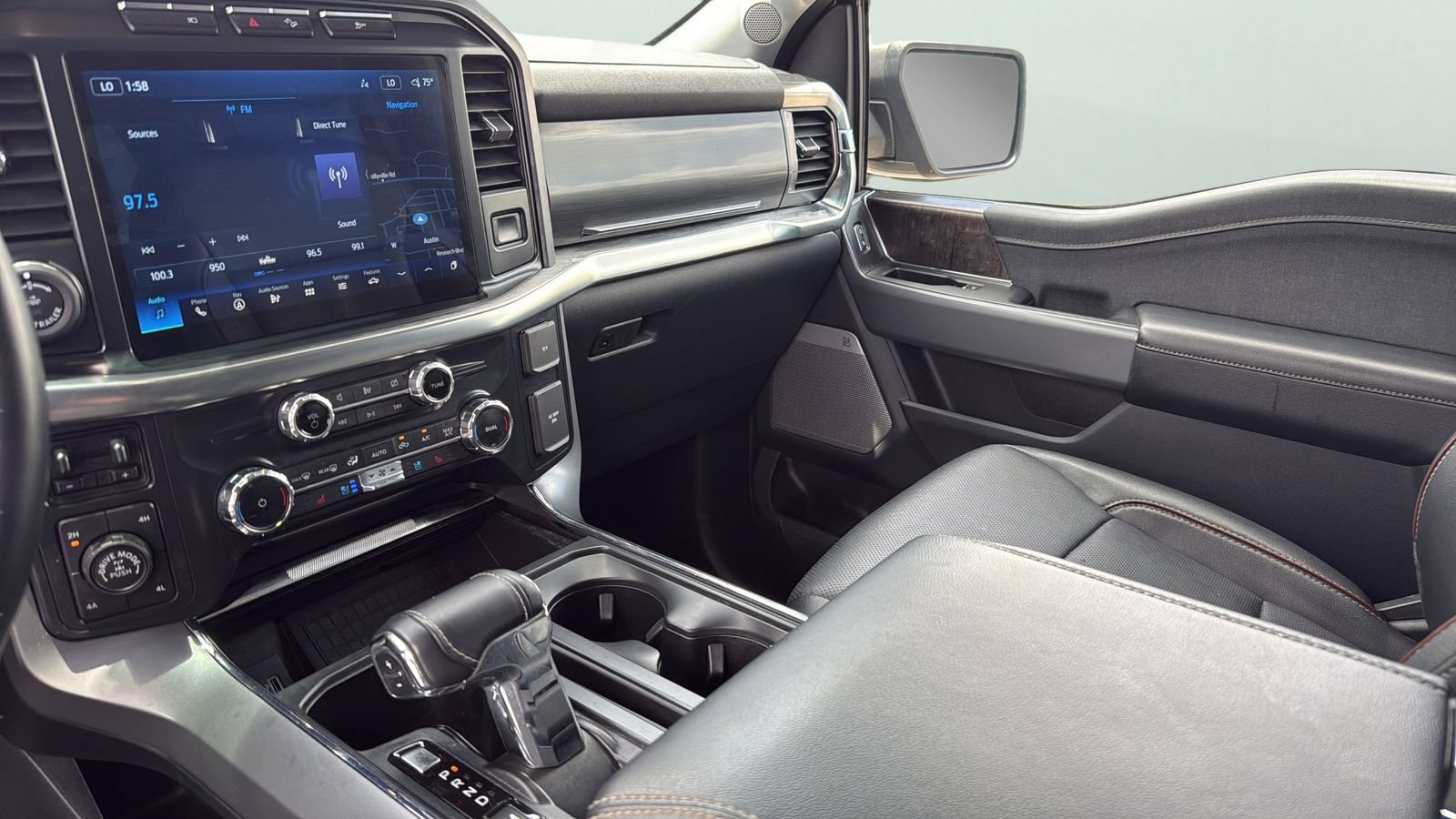 Certified 2022 Ford F150 Lariat w/ Trailer Tow Package AWD/4WD image 19