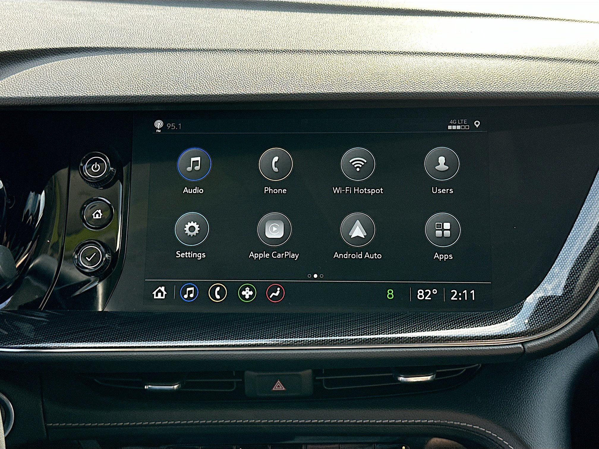 Used 2023 Buick Envision Essence FWD image 14