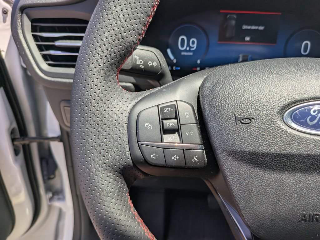 Certified 2025 Ford Escape ST-Line Elite w/ Premium Technology Package AWD/4WD image 31
