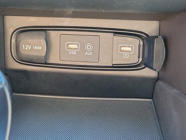 Used 2020 Hyundai Santa Fe SE FWD image 27