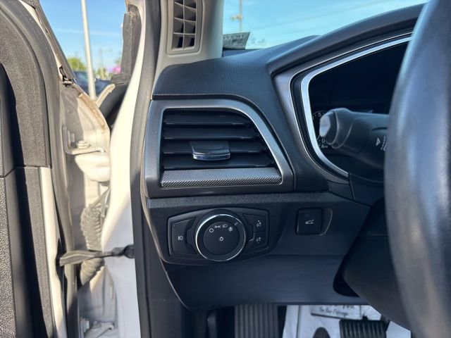 Certified 2019 Ford Fusion SE w/ Equipment Group 151A FWD image 16
