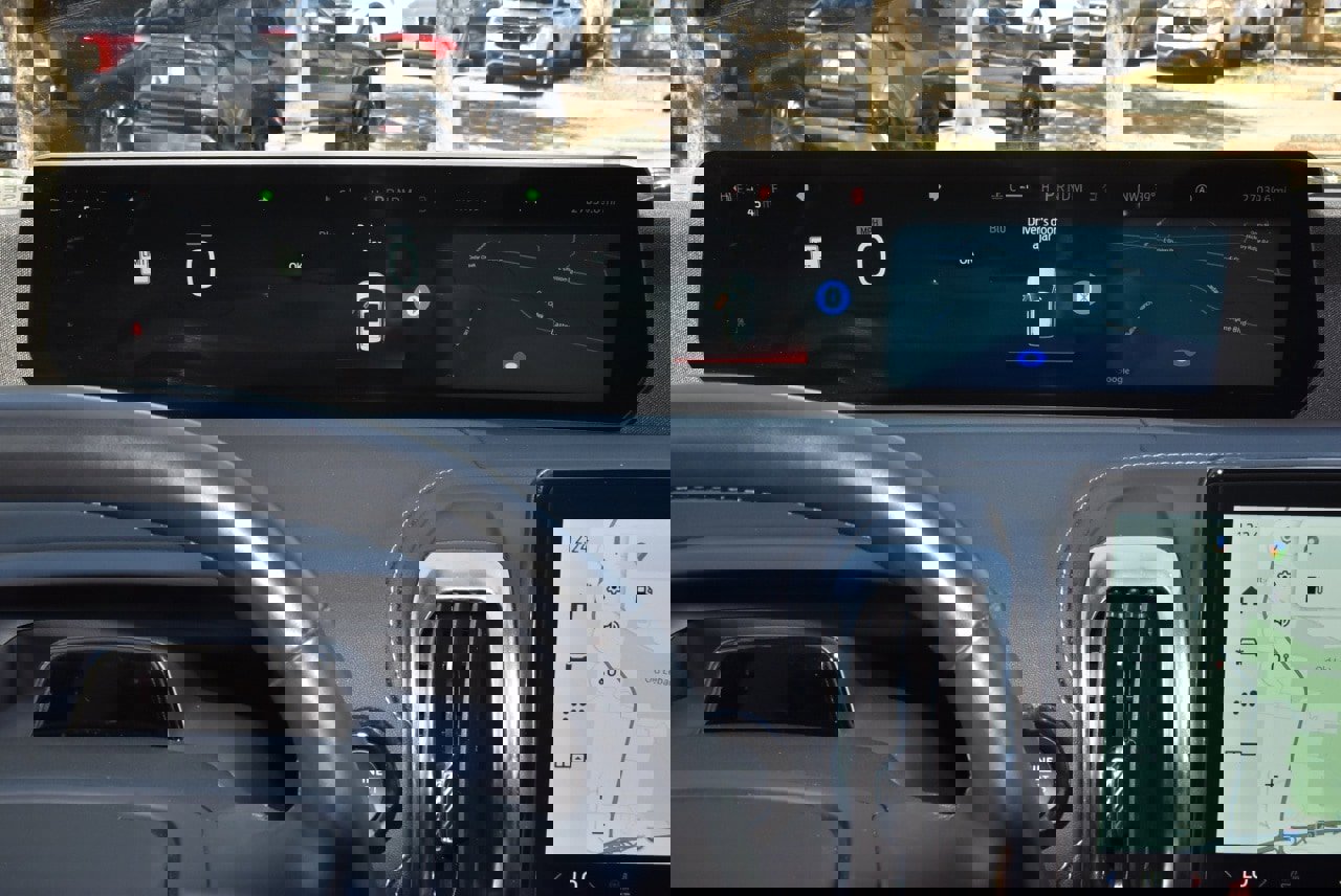 Certified 2025 Ford Expedition Max Platinum image 26