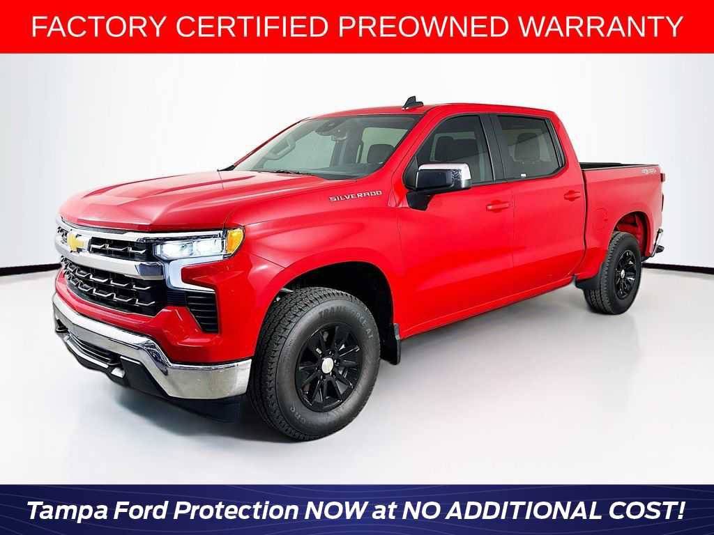 Used 2025 Chevrolet Silverado 1500 LT AWD/4WD image 1