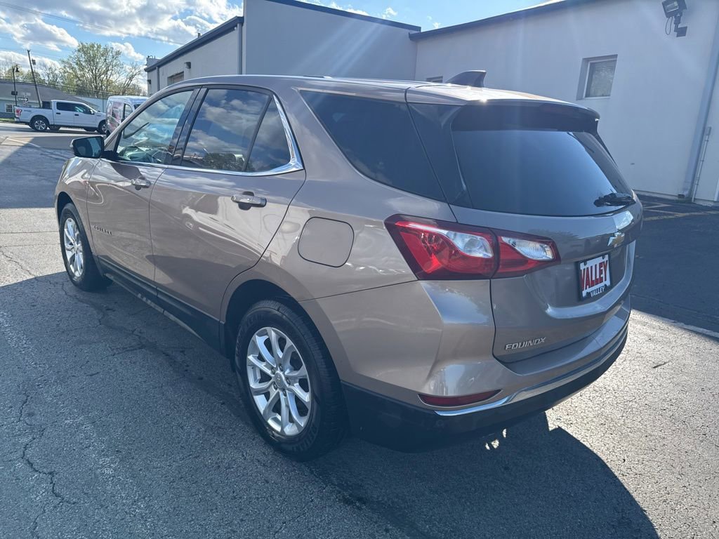 Used 2019 Chevrolet Equinox LT w/ Driver Convenience Package FWD image 5