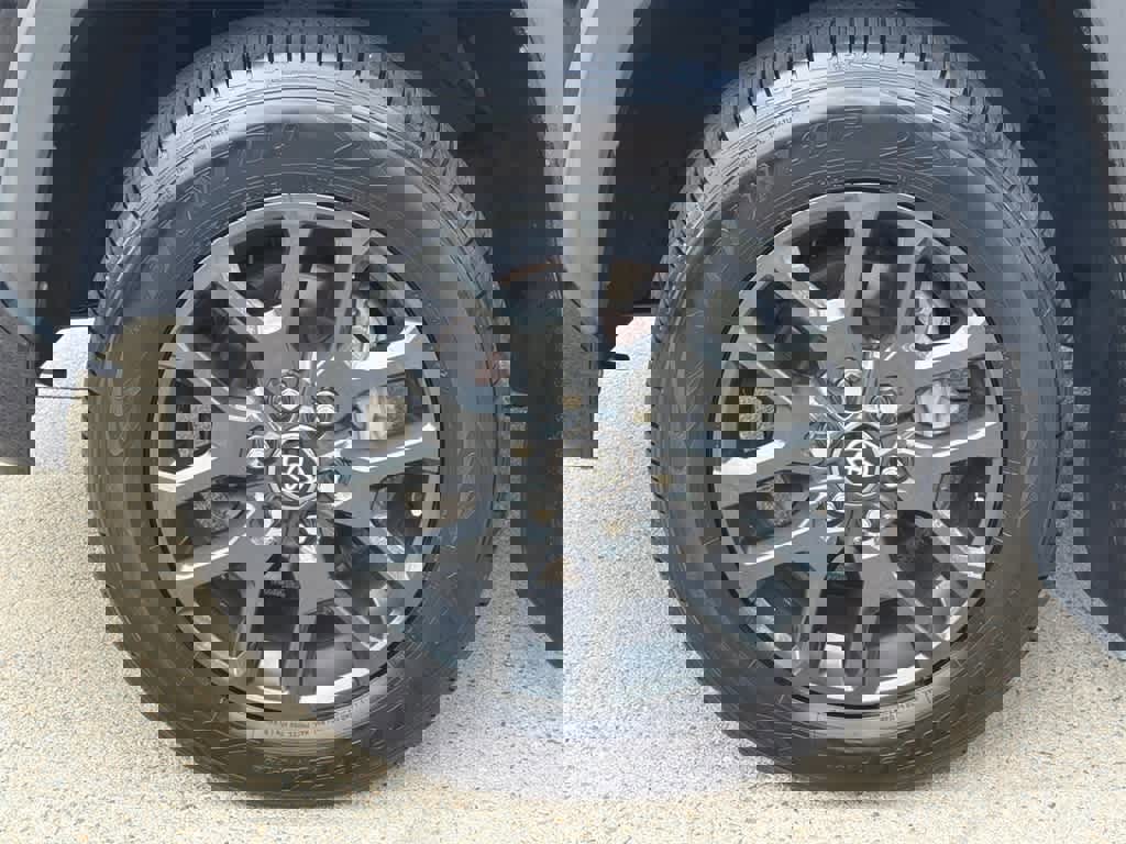 Used 2022 Toyota Tundra SR5 w/ SR5 Premium Package image 9