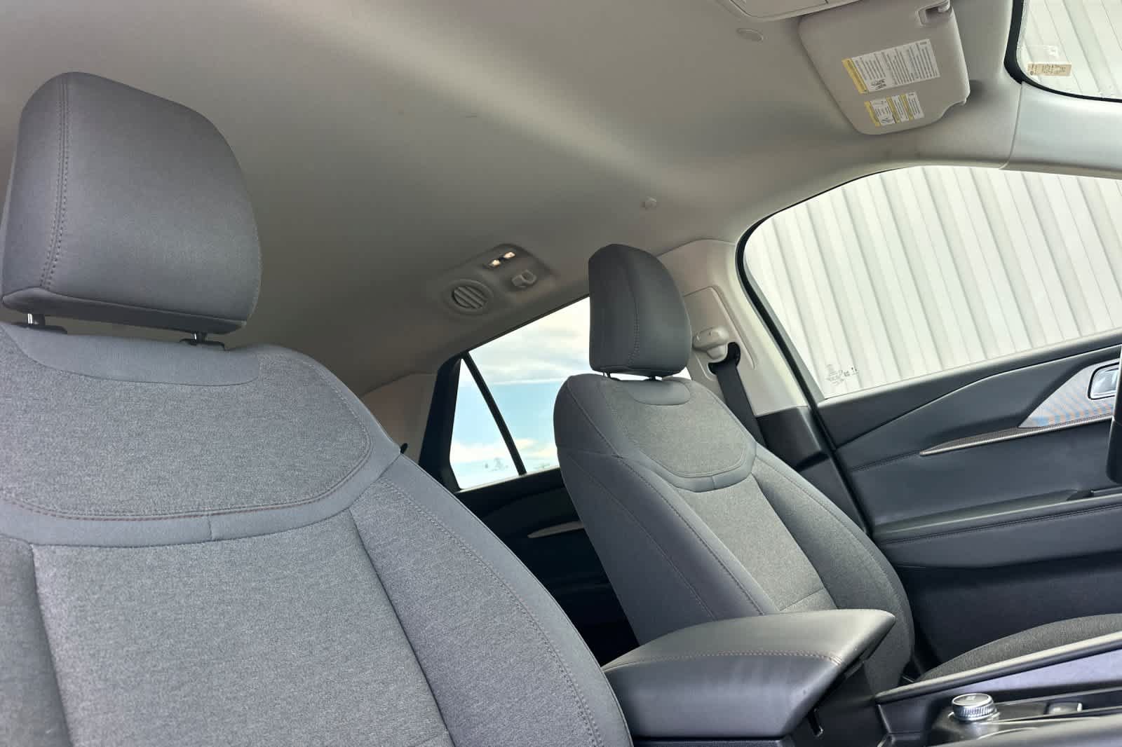 Certified 2025 Ford Explorer Active AWD/4WD image 18