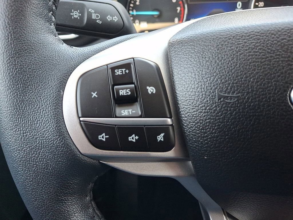 Certified 2023 Ford Explorer XLT w/ Equipment Group 202A image 21