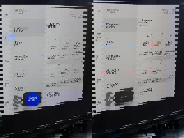 Used 2023 Toyota RAV4 XLE Premium image 24