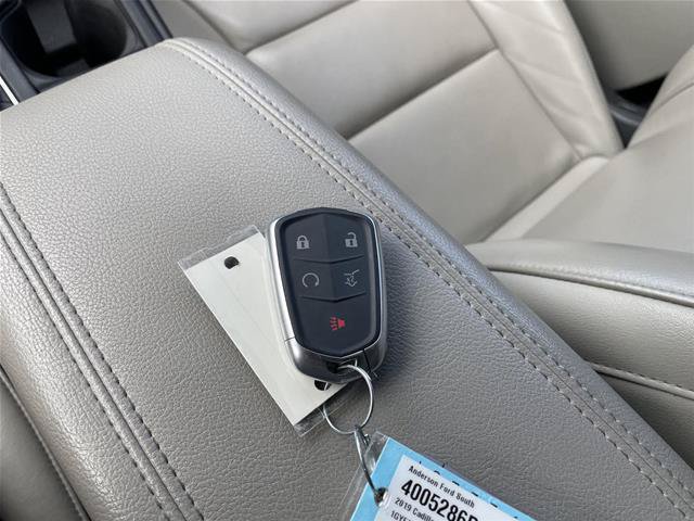 Used 2019 Cadillac XT4 Premium Luxury w/ Enhanced Visibility Package FWD image 40