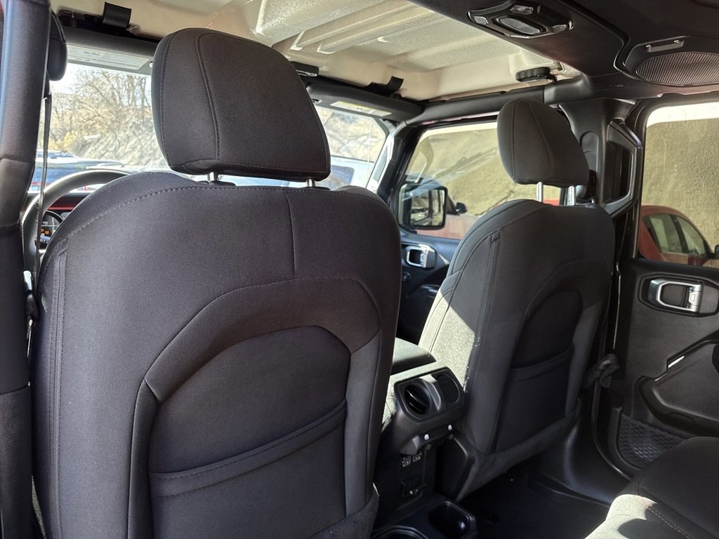 Used 2023 Jeep Wrangler Unlimited Rubicon w/ Cold Weather Group image 20