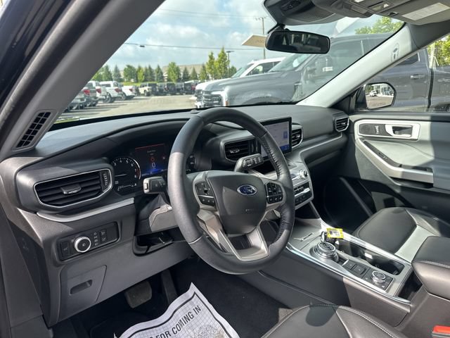 Certified 2023 Ford Explorer XLT w/ Equipment Group 202A AWD/4WD image 29