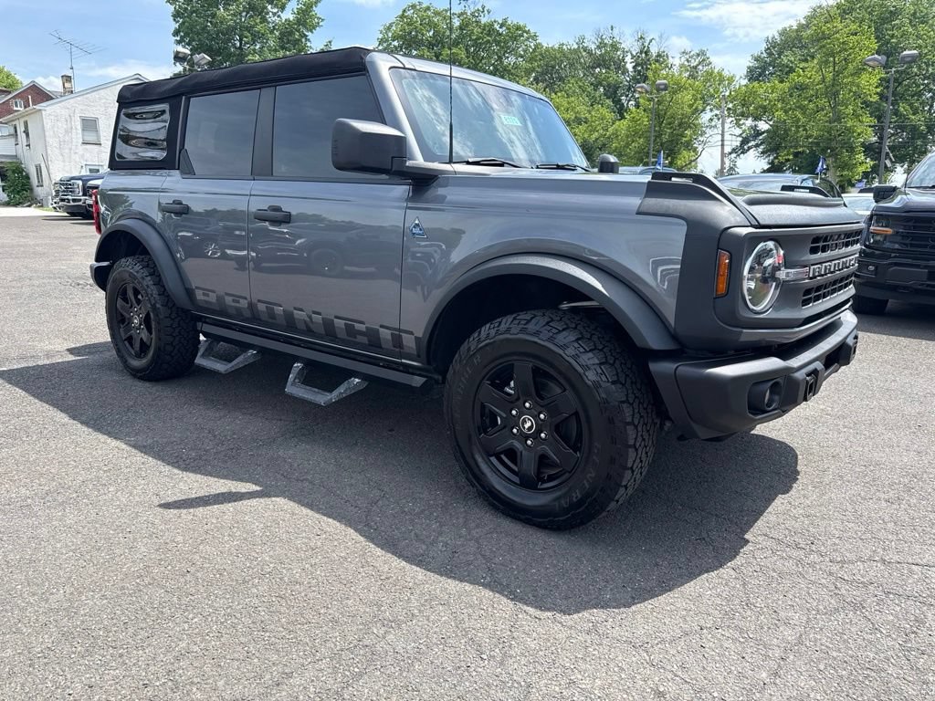 Certified 2023 Ford Bronco Black Diamond AWD/4WD image 3