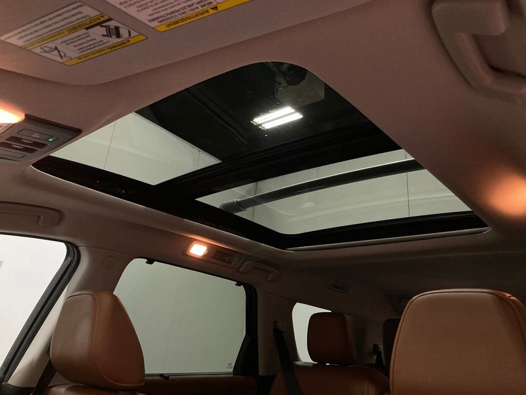 Used 2022 Nissan Pathfinder Platinum w/ Cargo Package image 21