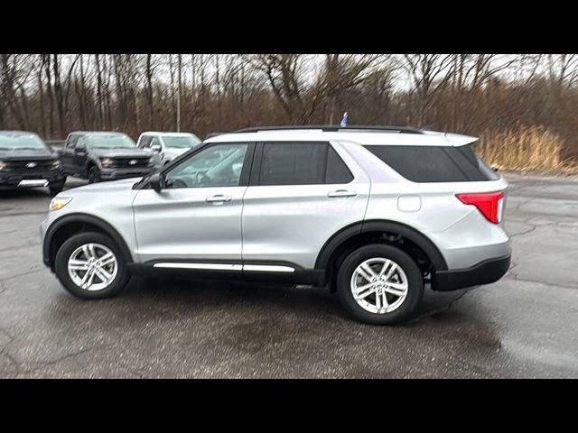 Certified 2023 Ford Explorer XLT w/ Equipment Group 202A AWD/4WD image 6
