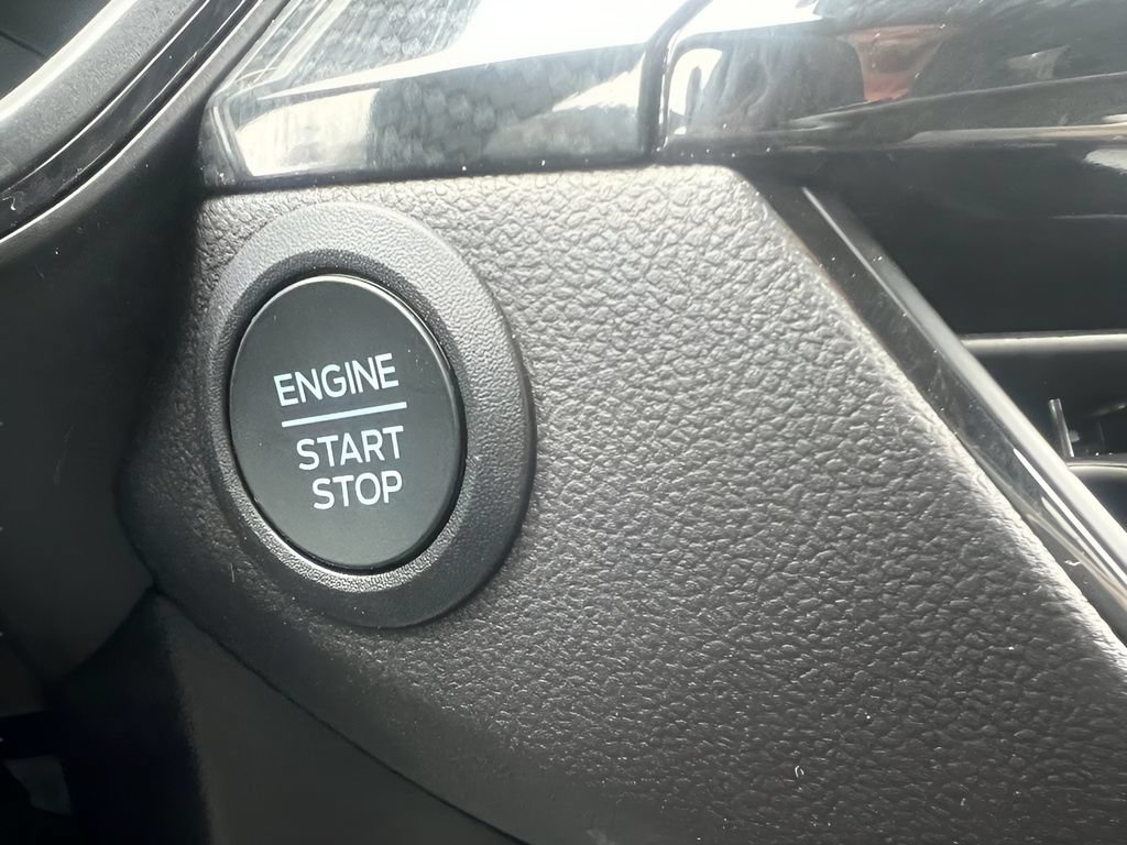 Certified 2026 Ford Escape ST-Line AWD/4WD image 18