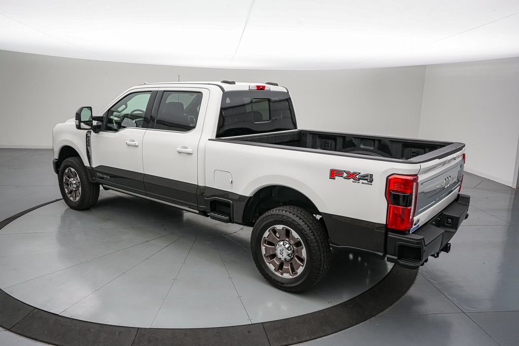 Certified 2025 Ford F250 King Ranch w/ FX4 Off-Road Package AWD/4WD image 8