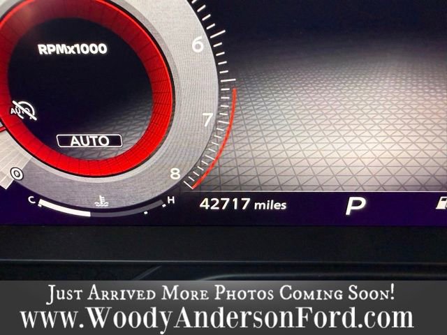 Used 2023 Nissan Pathfinder Platinum AWD/4WD image 9