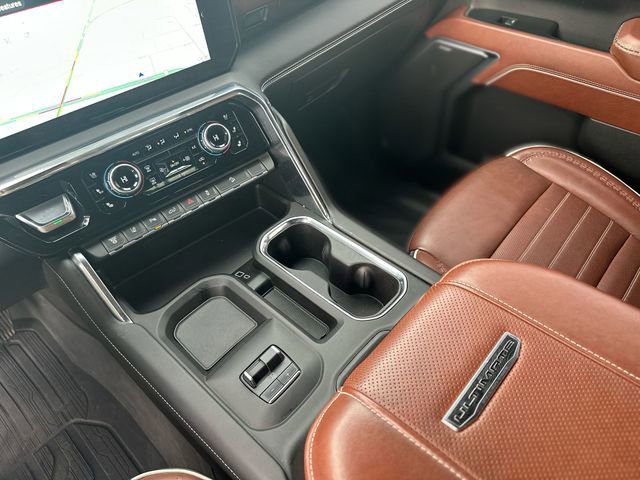 Used 2024 GMC Sierra 3500 Denali Ultimate AWD/4WD image 21
