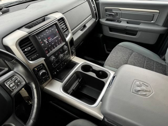 Used 2018 RAM 1500 SLT AWD/4WD image 16