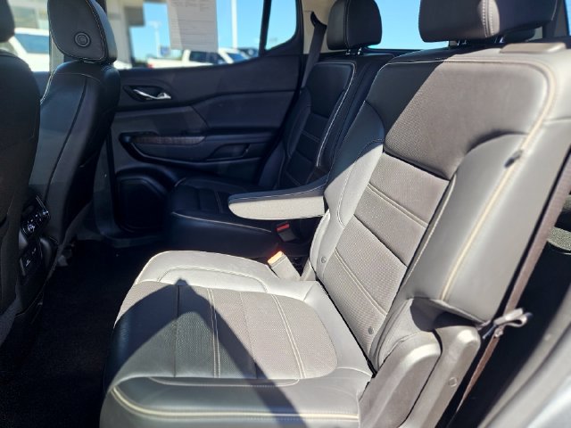 Used 2022 GMC Acadia Denali w/ Denali Ultimate Package AWD/4WD image 13
